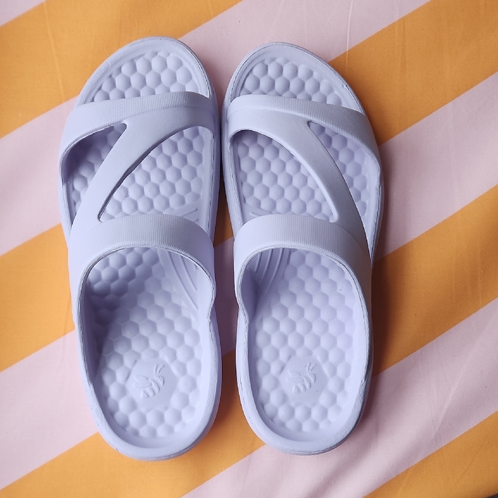 New Joybees Slip On Sandals Sz 8 lilac